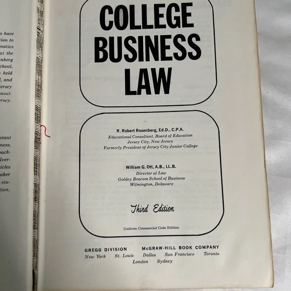 College Business Law Third Edition Hardcover R. Robert Rosenberg 1966 *condition - Picture 4 of 8